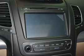 2013款起亚索兰托2.4L汽油四驱豪华版5座