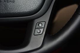 2013款起亚索兰托2.4L汽油四驱豪华版5座