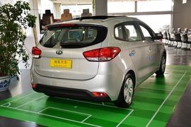 2013款起亚新佳乐2.0L