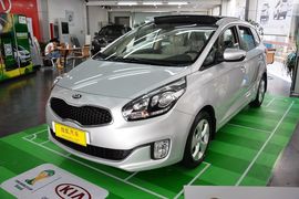 2013款起亚新佳乐2.0L