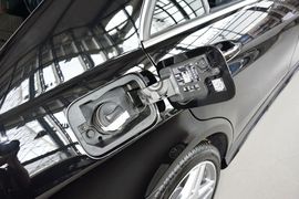 2015款奔驰E320L运动豪华型