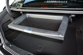2015款奔驰E320L运动豪华型
