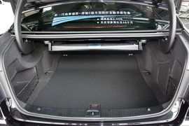 2015款奔驰E320L运动豪华型