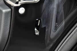 2015款奔驰E320L运动豪华型