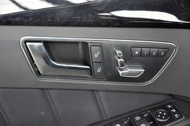 2015款奔驰E320L运动豪华型