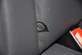 2015款奔驰E320L运动豪华型