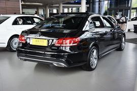 2015款奔驰E320L运动豪华型