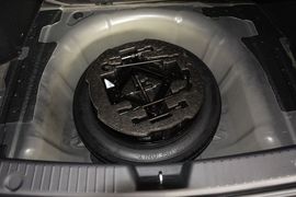 2014款现代索纳塔八2.4L自动领先版