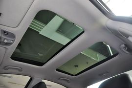 2014款现代索纳塔八2.4L自动领先版