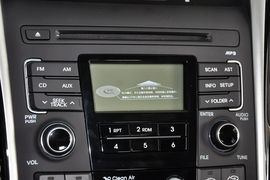 2014款现代索纳塔八2.4L自动领先版