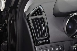 2014款现代索纳塔八2.4L自动领先版