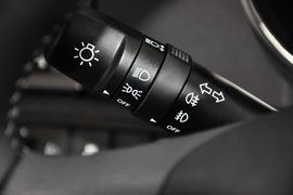 2014款现代索纳塔八2.4L自动领先版