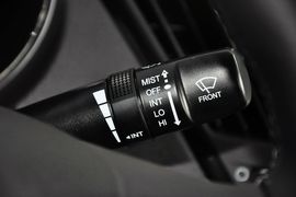 2014款现代索纳塔八2.4L自动领先版