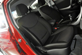 2012款现代朗动1.6L