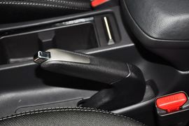 2012款现代朗动1.6L