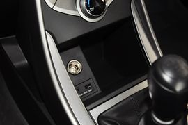 2012款现代朗动1.6L