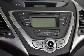 2012款现代朗动1.6L