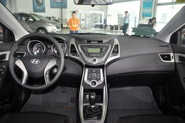 2012款现代朗动1.6L