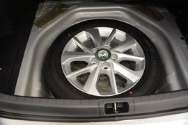 2014款丰田卡罗拉1.8L