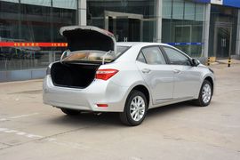 2014款丰田卡罗拉1.8L