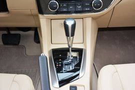 2014款丰田卡罗拉1.8L