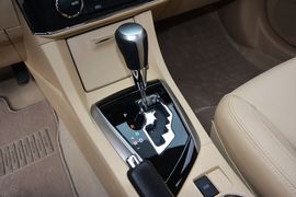 2014款丰田卡罗拉1.8L