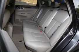 2012款日产轩逸1.8L