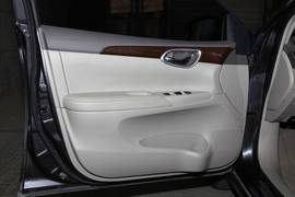 2012款日产轩逸1.8L