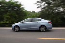 外出试驾全新一代科鲁兹1.4T
