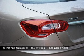 2014款中华H530到店图解