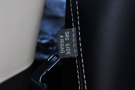 2014款比亚迪速锐1.5L手动尊贵型