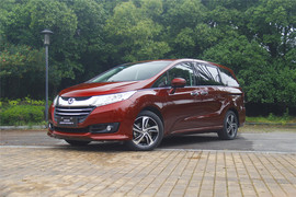 奥德赛2.4L至尊版试驾