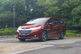 奥德赛2.4L至尊版试驾