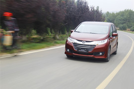 奥德赛2.4L至尊版试驾