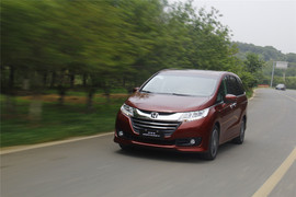 奥德赛2.4L至尊版试驾