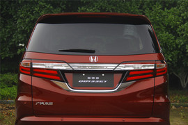 奥德赛2.4L至尊版试驾