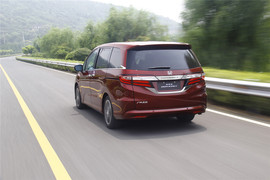 奥德赛2.4L至尊版试驾