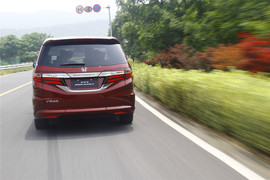 奥德赛2.4L至尊版试驾