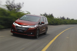 奥德赛2.4L至尊版试驾