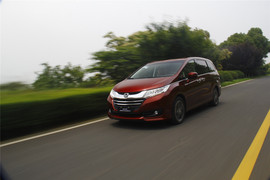 奥德赛2.4L至尊版试驾