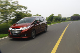 奥德赛2.4L至尊版试驾