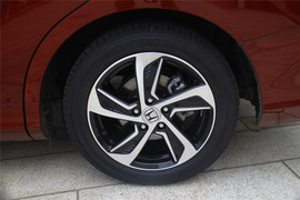 奥德赛2.4L至尊版试驾