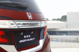 奥德赛2.4L至尊版试驾