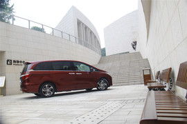 奥德赛2.4L至尊版试驾