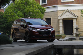 奥德赛2.4L至尊版试驾