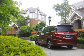 奥德赛2.4L至尊版试驾