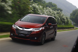 奥德赛2.4L至尊版试驾