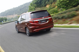 奥德赛2.4L至尊版试驾