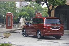 奥德赛2.4L至尊版试驾