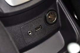2013款福特嘉年华两厢1.5L自动品尚型